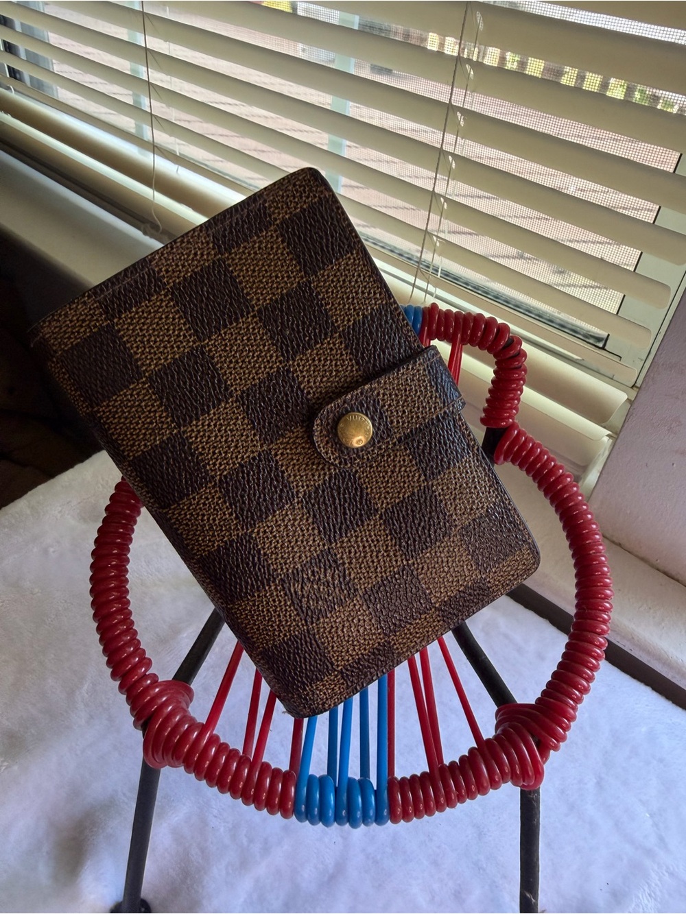 💞 Louis Vuitton (UNISEX)Brown Checkered kiss lock Wallet Organizer